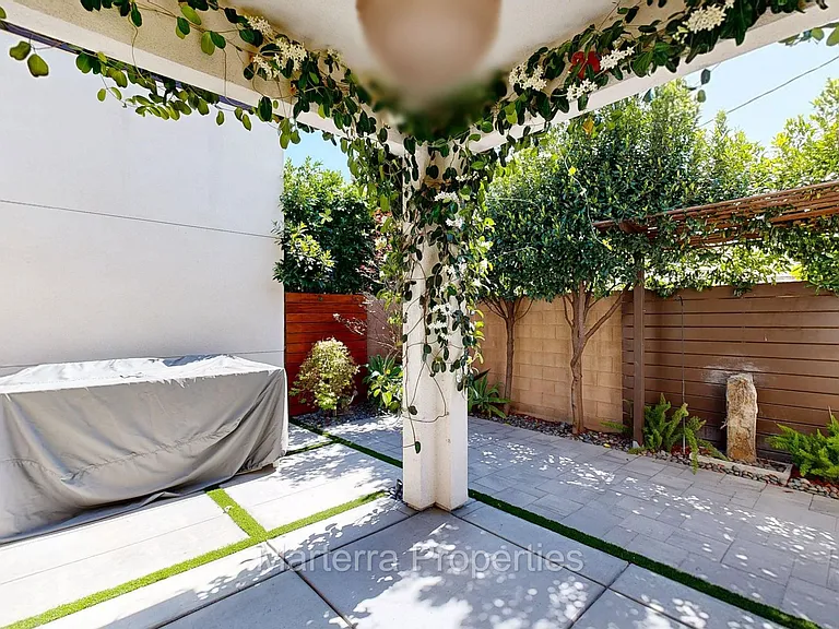 2111 Harper Way — Photo 24