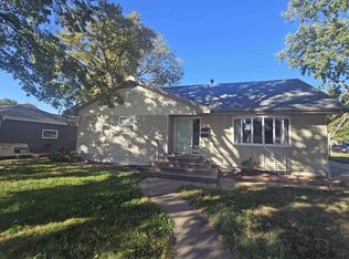2212 13th Ave, Kearney, NE 68845