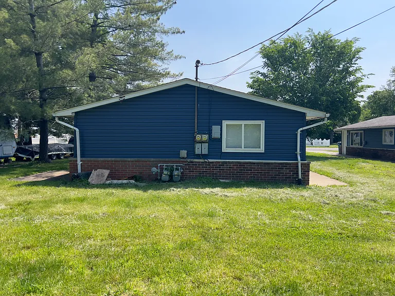 207 Roxana Ave #B — Photo 4