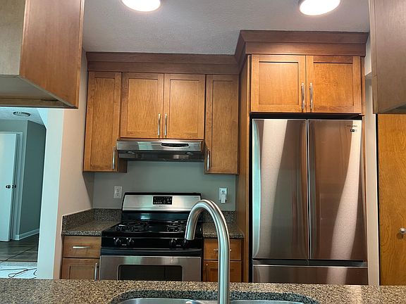 3rd image of 7760 Stoneford Dr