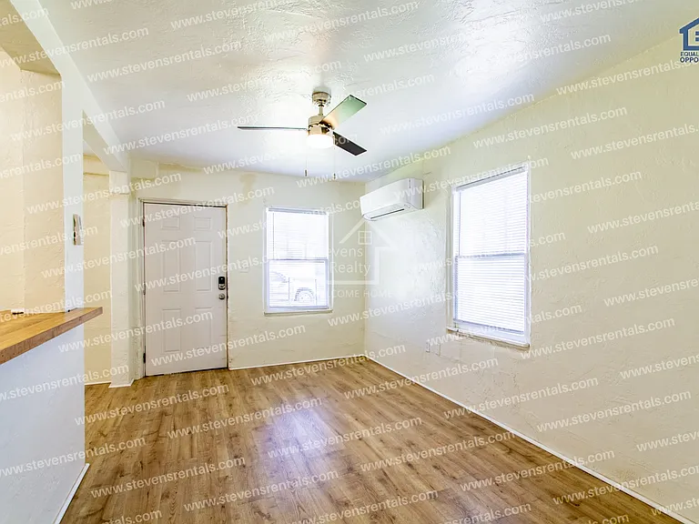 1308 NW Williams Ave — Photo 6