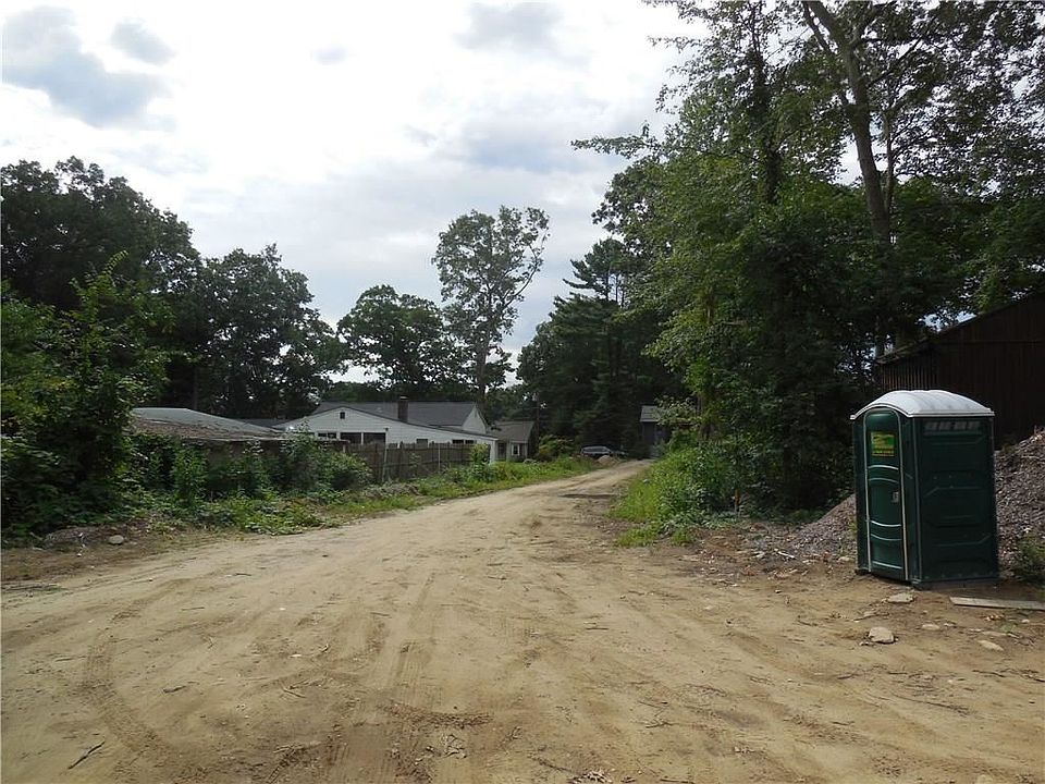 2nd image of 2 Enid Way