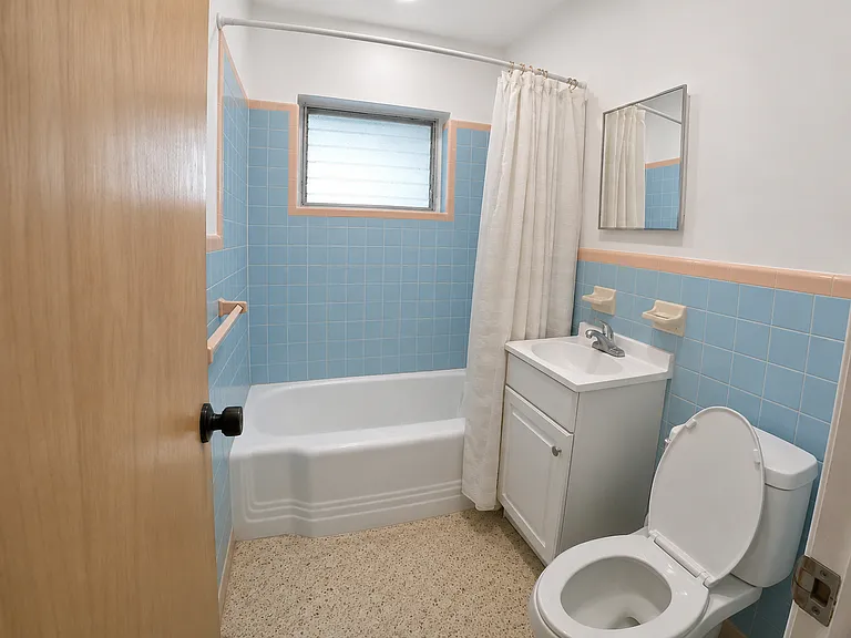 13330 NE 3rd Ct — Photo 2
