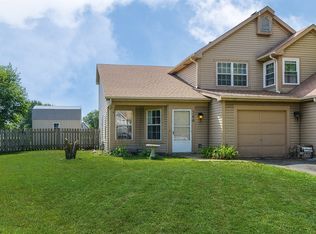 366 Aspen Ct, Carol Stream, IL 60188