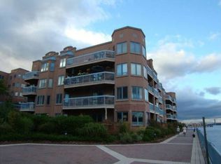 301 Jefferson Ct, Edgewater, NJ 07020