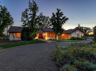 21375 Little Meadow Ln, Redding, CA 96002