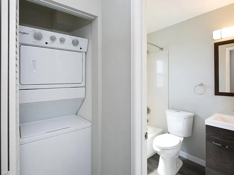 Bay Vista — Photo 13
