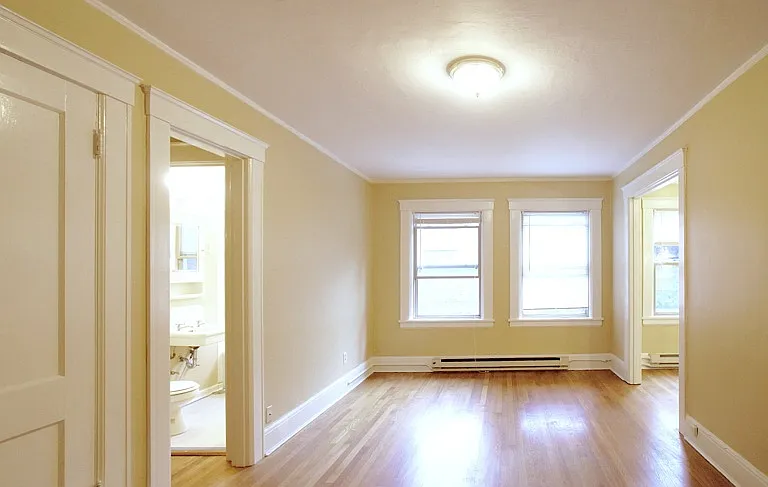 Cascadia Apartments — Photo 13
