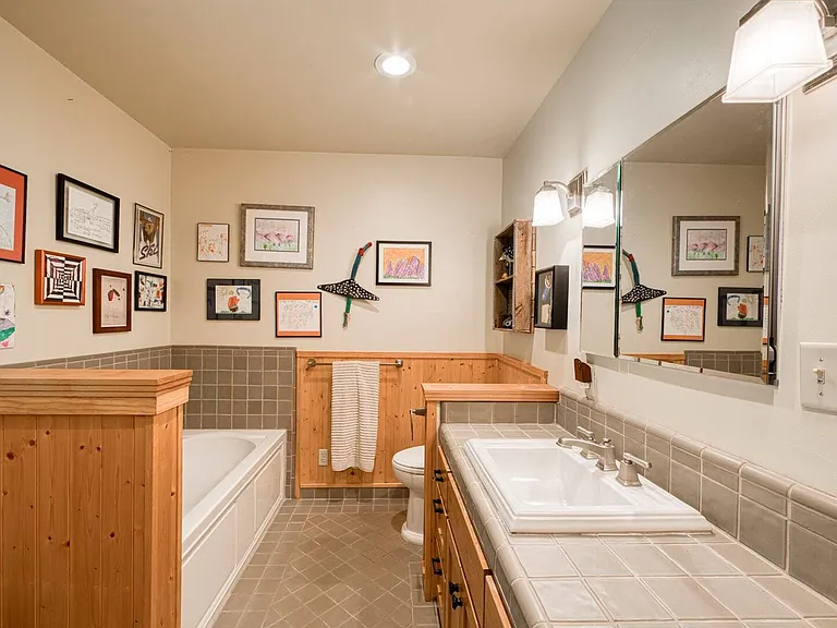 13972 Robin Ln — Photo 23
