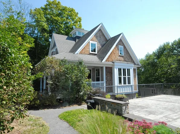 1633 Main St Unit 1633, Concord, MA 01742