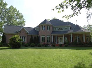 5N911 Dunham Cir, Wayne, IL 60184