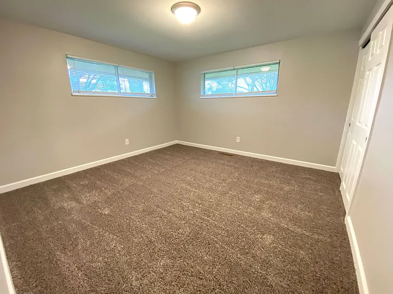 4421 Grayson St — Photo 9
