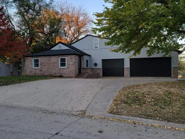2706 N 88th St, Omaha, NE 68134