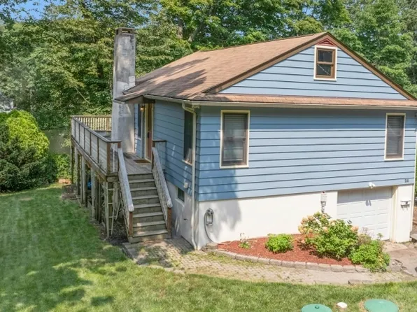 20 Lakeside Trl, Kinnelon Boro, NJ 07405