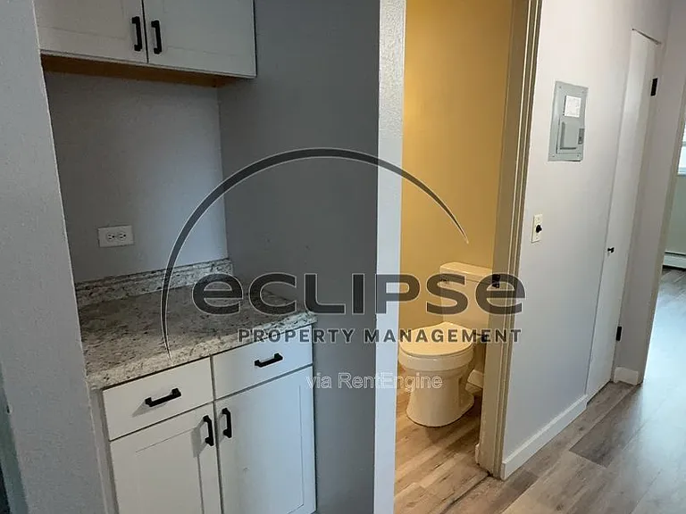 Summit View Apartments — Photo 157