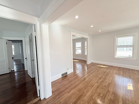 5th image of 204 Farrington St Unit 2