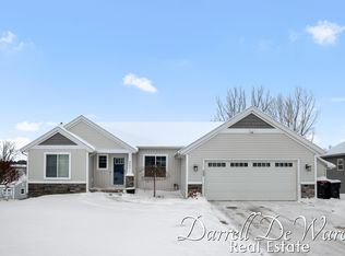 9595 Scotsmoor Ct SE, Caledonia, MI 49316