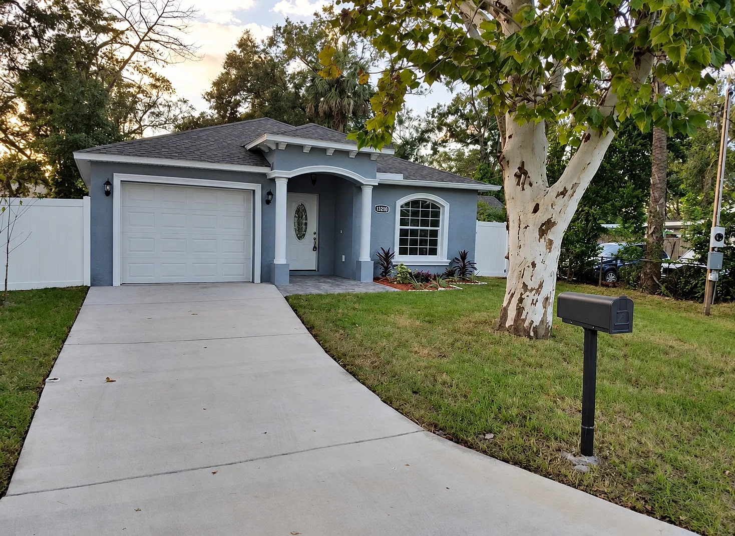 3 bed, 1466 sqft, $2,300 — Photo 2