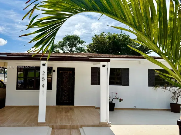 2541 W 10th Ave, Hialeah, FL 33010
