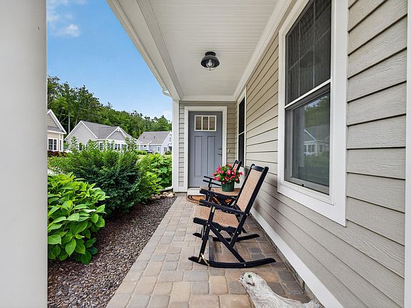 4th image of 59 Patriot Way #144
