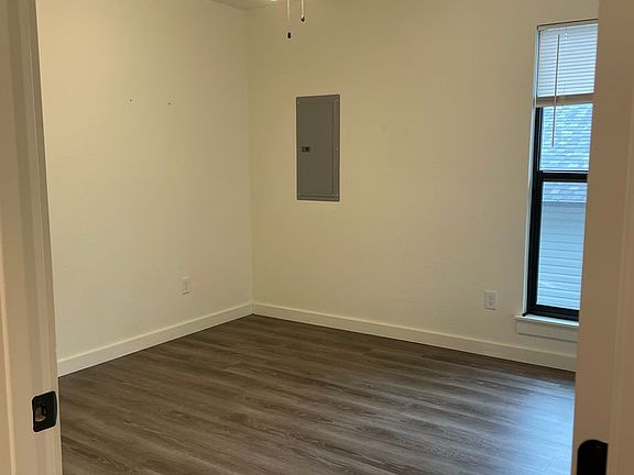 5th image of 401 Lafayette St