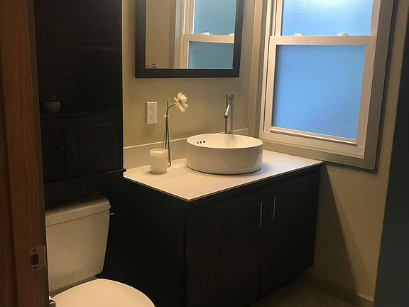 4th image of 152 Livingston St #1