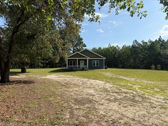 4th image of 21483 Chestnut Ln
