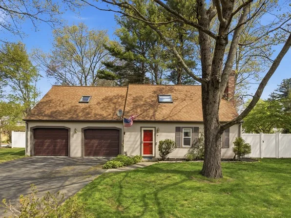 19 Mockingbird Ln, Maynard, MA 01754