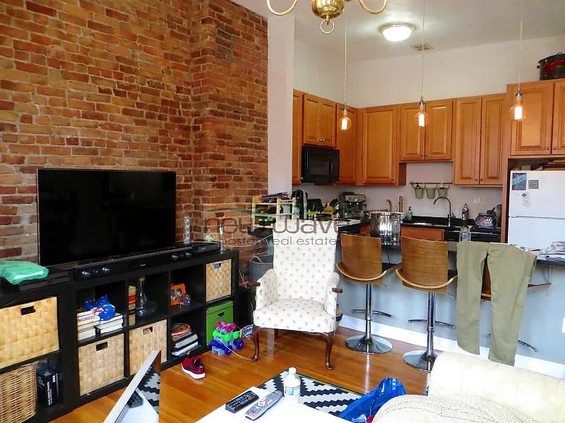 1 bed, 550 sqft, $3,000 — Photo 3