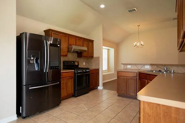 8000 Raintree Dr — Photo 7