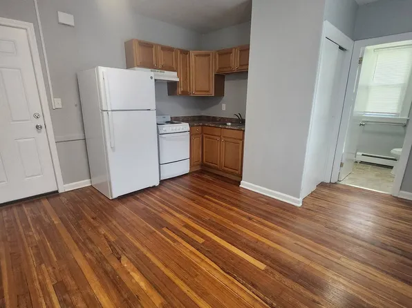 24 Brown St #A2, Hartford, CT 06114