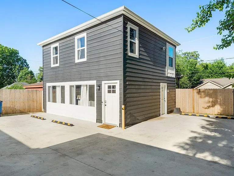 S Atlanta Pl — Photo 20