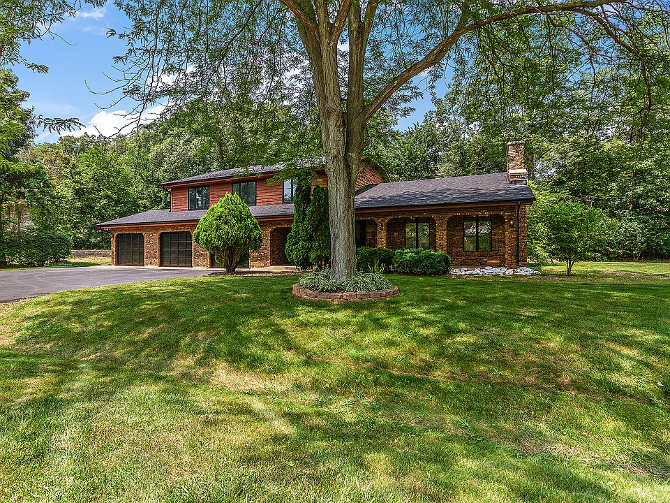 1st image of 12906 W Red Oak Ct