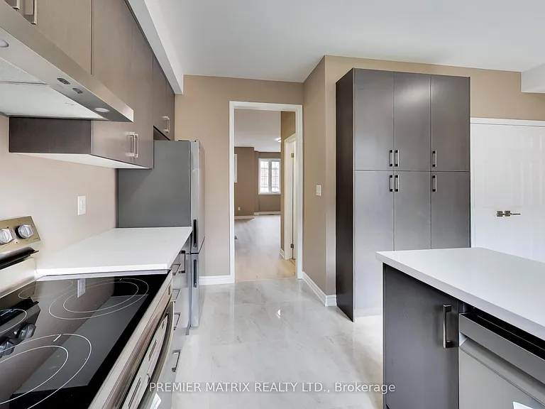 37 Shiff Cres — Photo 17