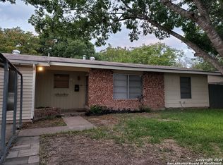 1819 Candlelight Ln, San Antonio, TX 78213