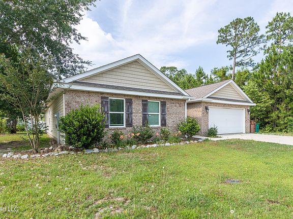 2nd image of 329 Twin Lakes Blvd