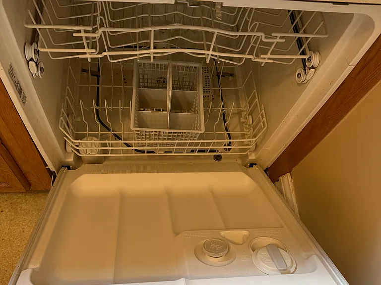 725 N Cascade Ave #2 — Photo 25