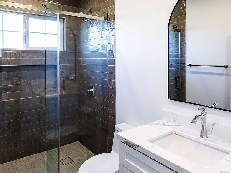 2628 Glenrose Ave — Photo 19