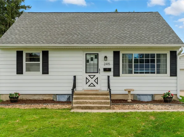 2415 14th Ave, Marion, IA 52302