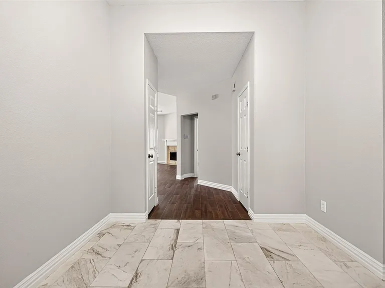 20906 Nettlebrook Ln — Photo 4