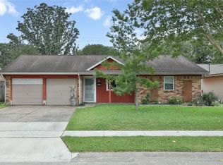 301 Arbor Dr, Deer Park, TX 77536