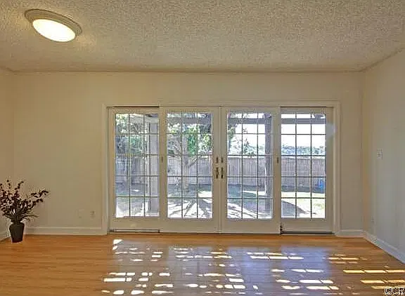 3 bed, 1493 sqft, $4,200 — Photo 4