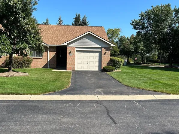 45720 Reedgrass Ln #27, Van Buren Township, MI 48111