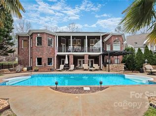 8257 Paytons Pointe Ln, Denver, NC 28037