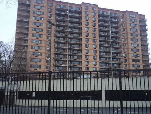 2nd image of 60 Parkway Dr E APT 4F