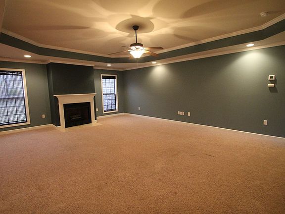 4th image of 1830 Country Manor Ln