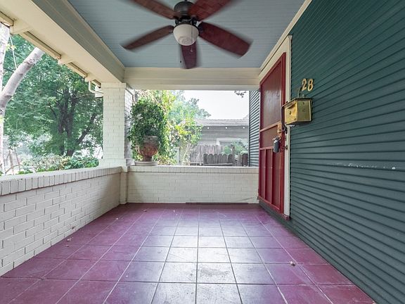 2nd image of 728 W Flora St