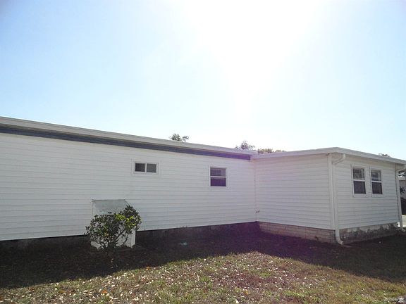 3rd image of 2505 E Bay Dr Lot 131