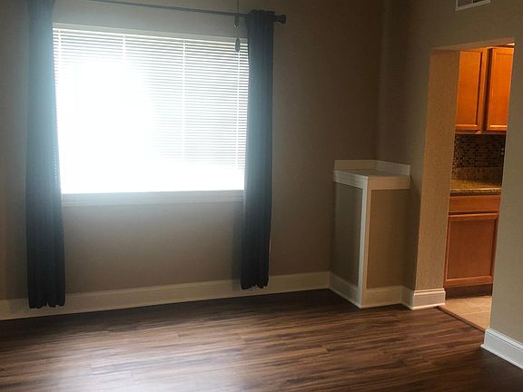 3rd image of 100 Grandview Ct APT 105