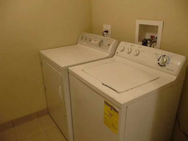 1803 W Superior St #B — Photo 7